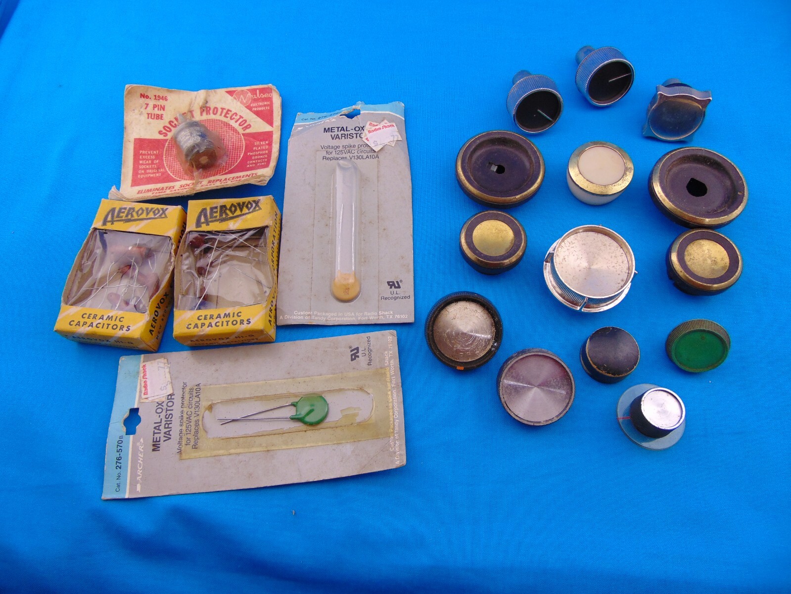 Mixed Lot of Vintage Radio Knobs and Repair Parts