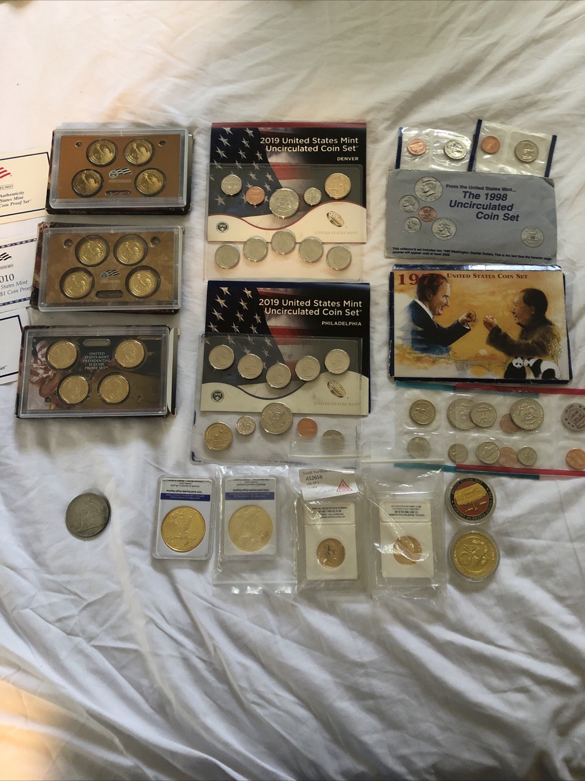 Various United States coin sets And Individual Coins 75 Total Coins Lot