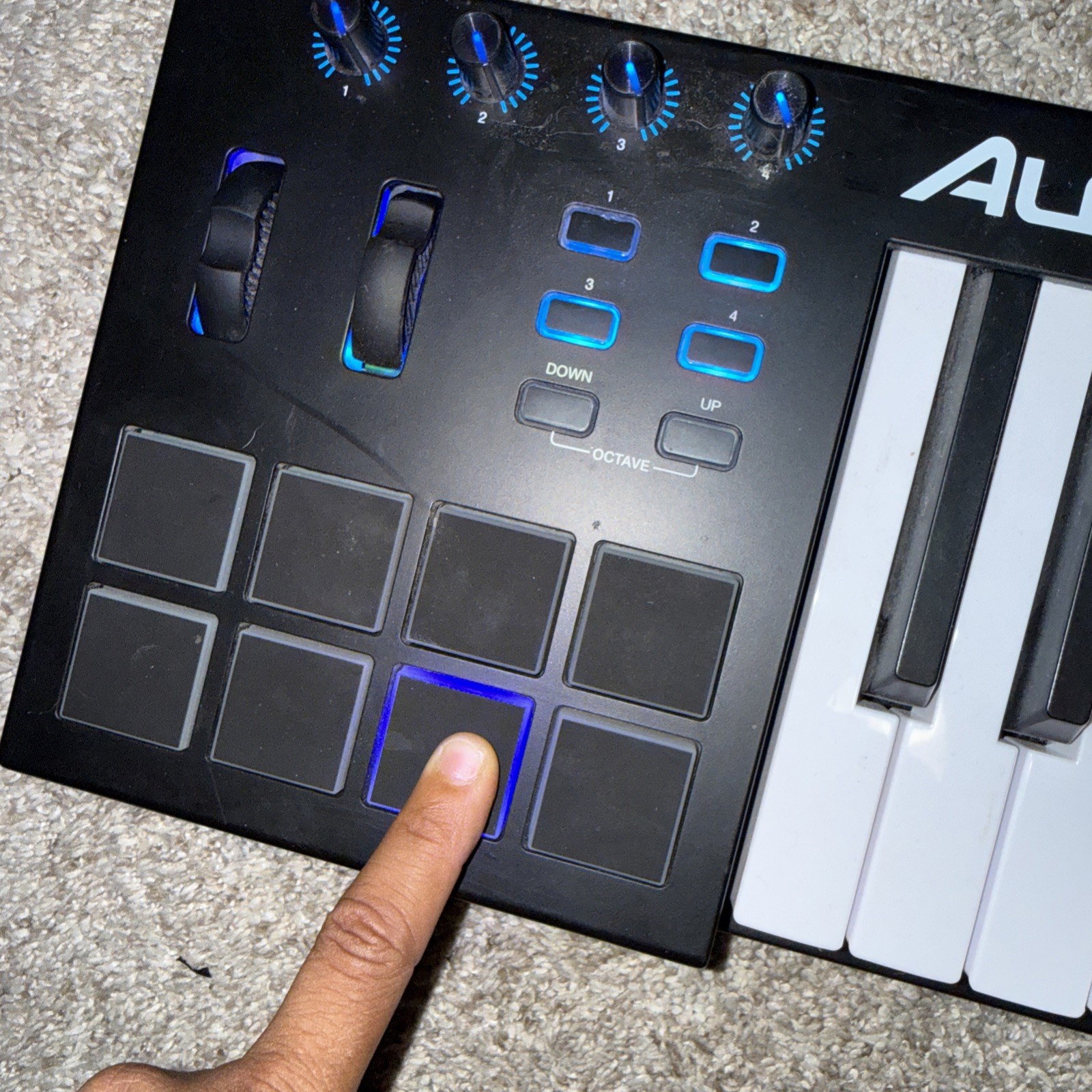 Alesis V49 49-Key USB MIDI Keyboard OBO