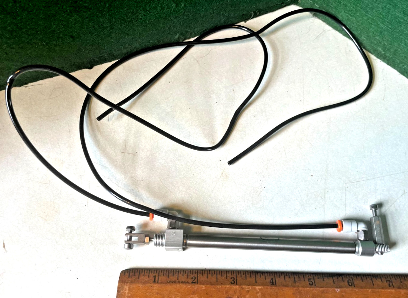 Clippard Minimatic Pneumatic Cylinder/Linear Actuator with 4" Extension