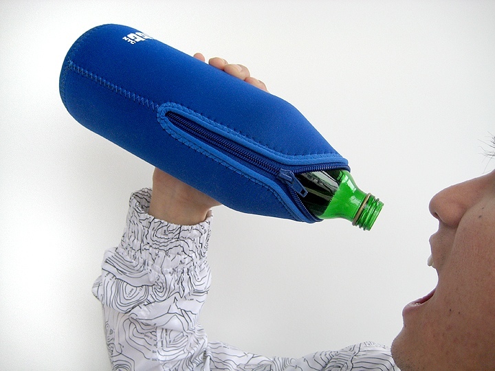 40oz beer cozie!! - neoprene cozy - Blue or Red