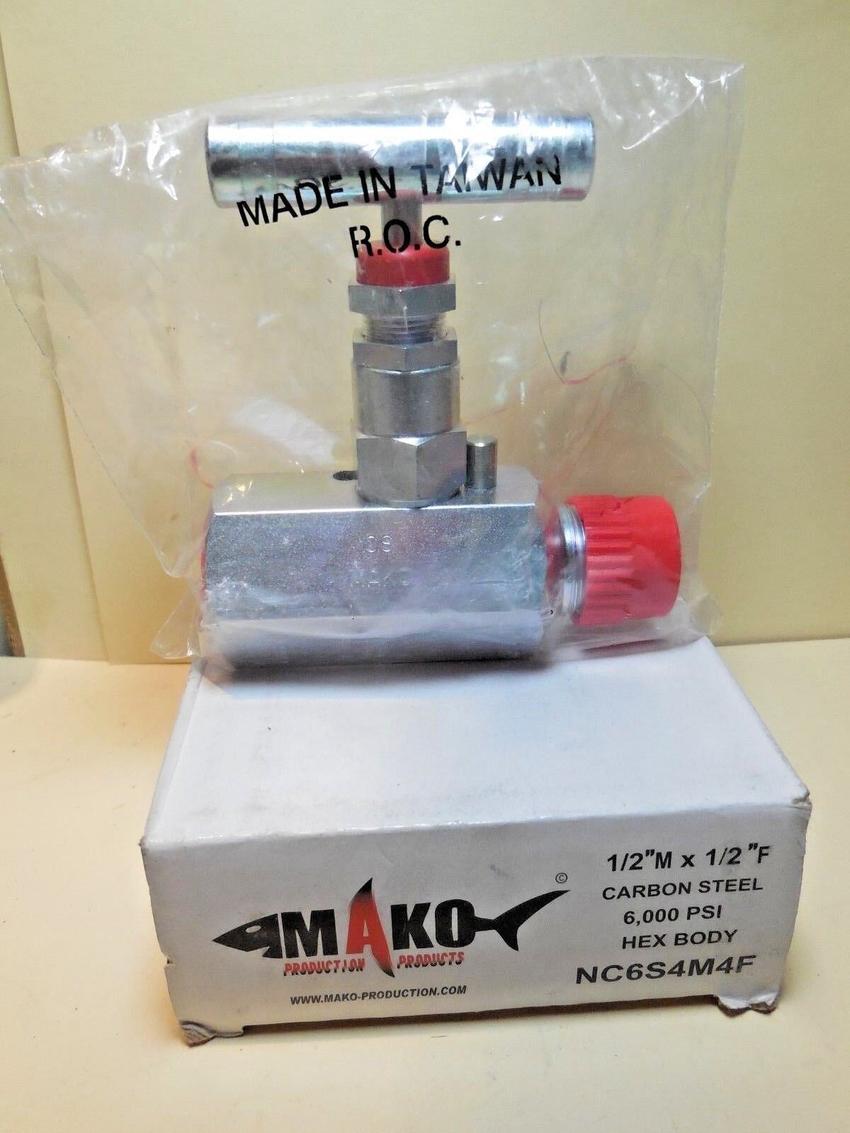 (2 Pcs) Mako NC6S4M4F, Needle Valve 1/2" M x 1/2" F Carbon Steel 6,000 PSI NEW