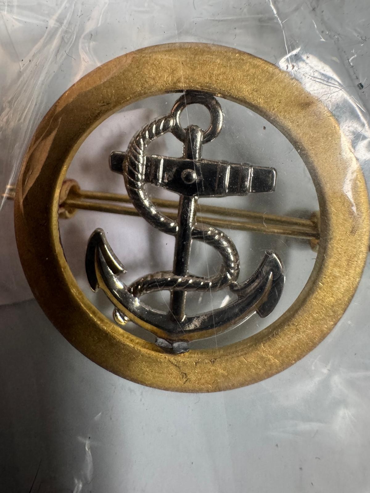 Royal Navy RN Junior Ratings Cap Beret Badge Genuine MOD Issue New, lugs and pin
