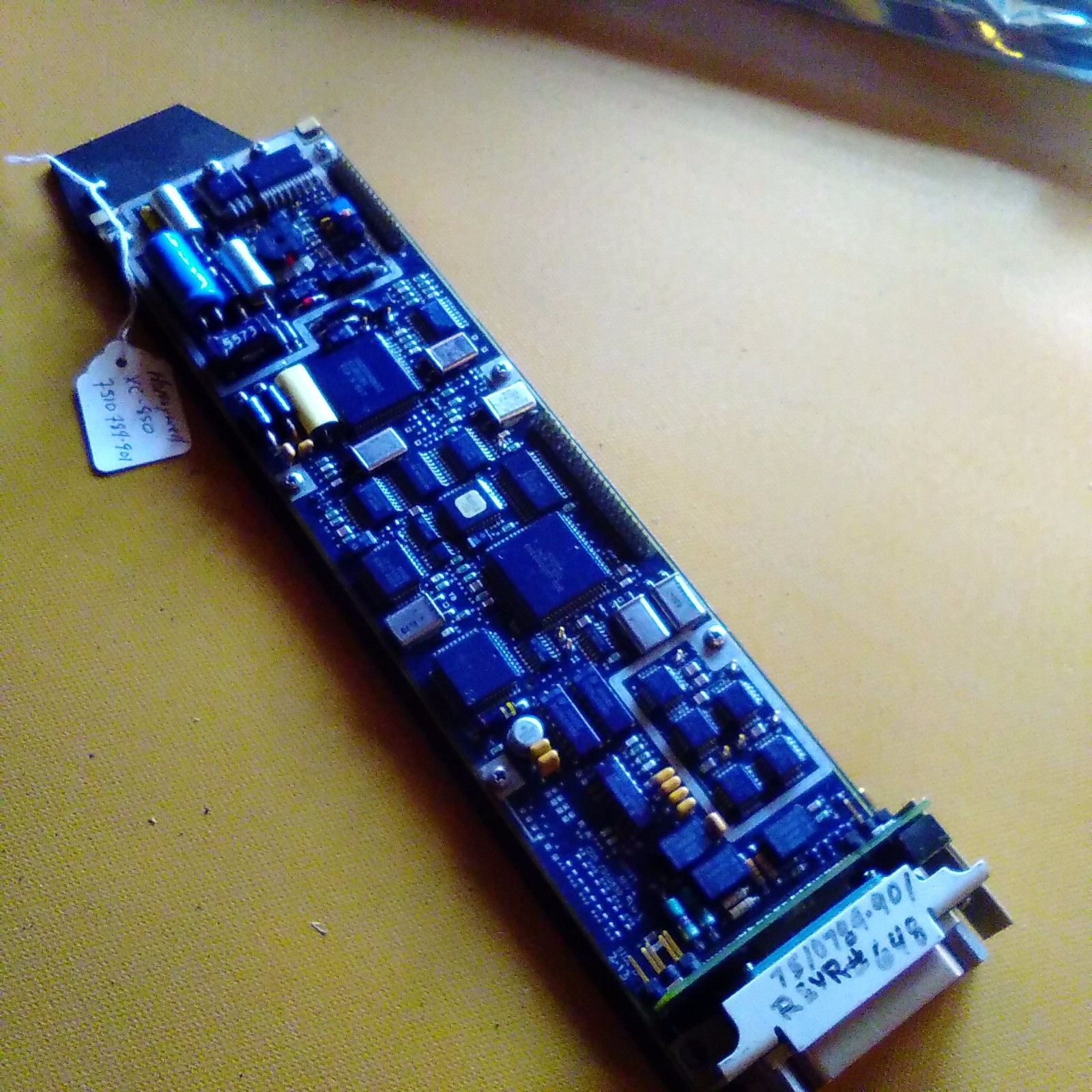 Honeywell  Sperry Primus ® II, Honeywell XC-850 Com Cluster Module, 7510784-901.