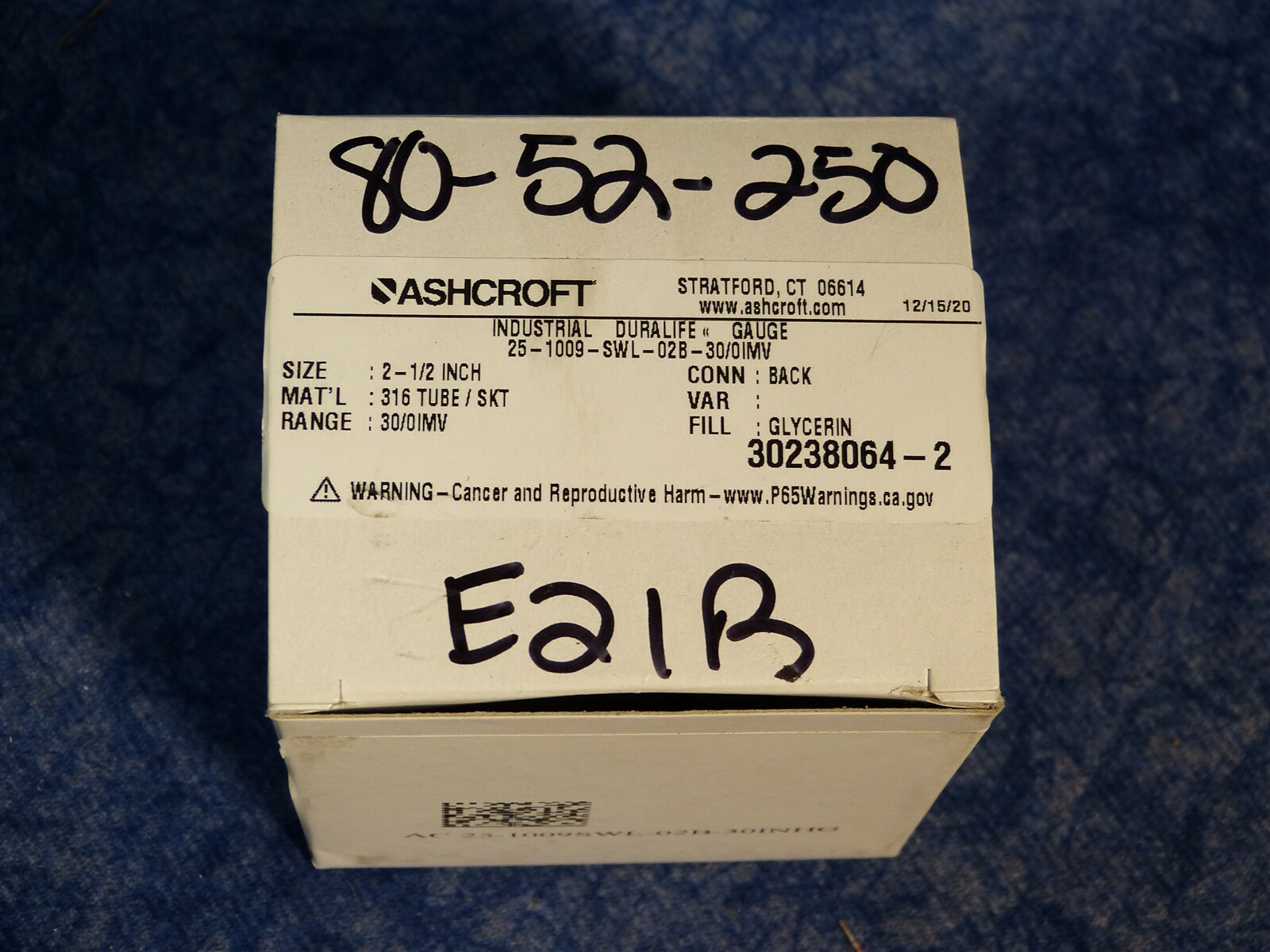 Ashcroft 25-1009-SWL-02B-30/0IMV 2.5" Reverse Vacuum Gauge Liquid 0-30in Hg
