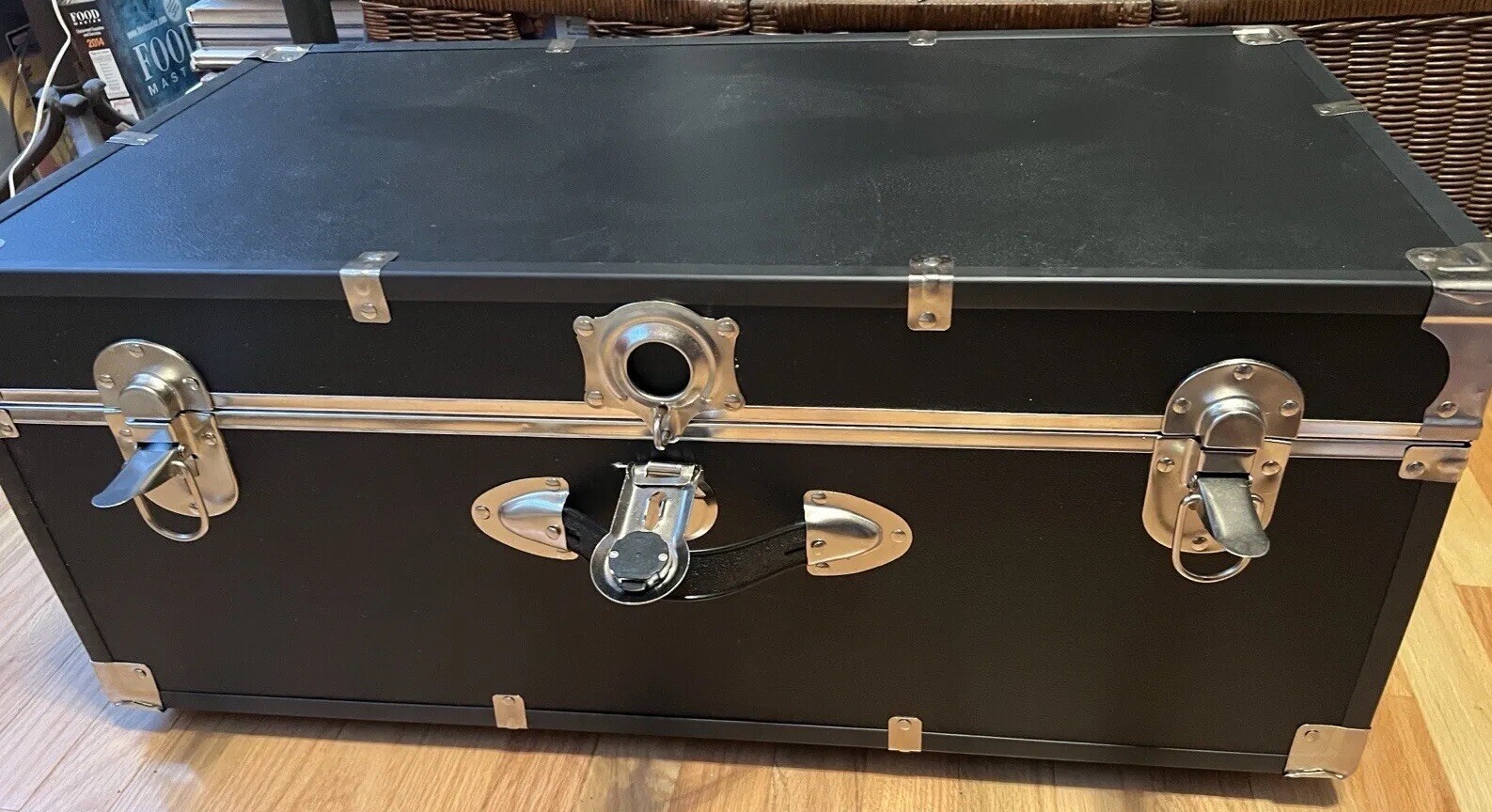 NO SHIPPING  PICKUP  18974 Or 19148 ONLY.  Trunk Wheels & Lock 30 inch - Black