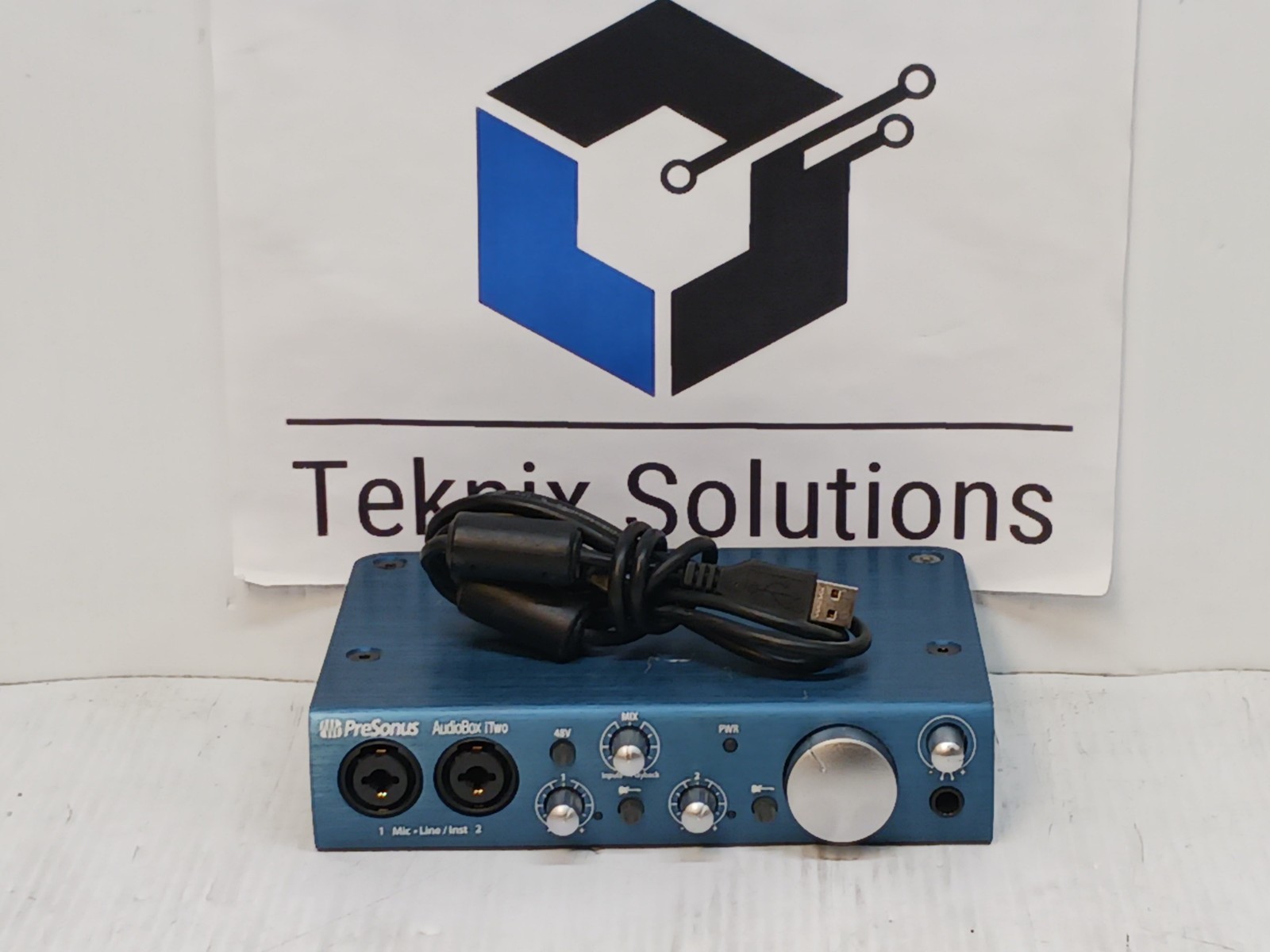 Presonus AudioBox iTwo 2X2 USB iPad/PC/Mac Recording Interface with USB Cord