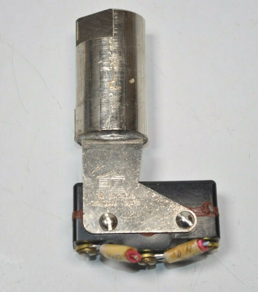 UE United Electric Controls J40-7589 Vacuum Switch - Unimax