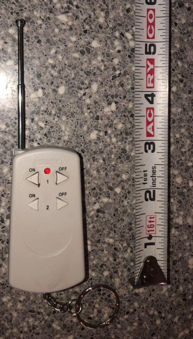 Stanley 280707 Radio Transmitters Remote Control Wireless Handheld White USA D20