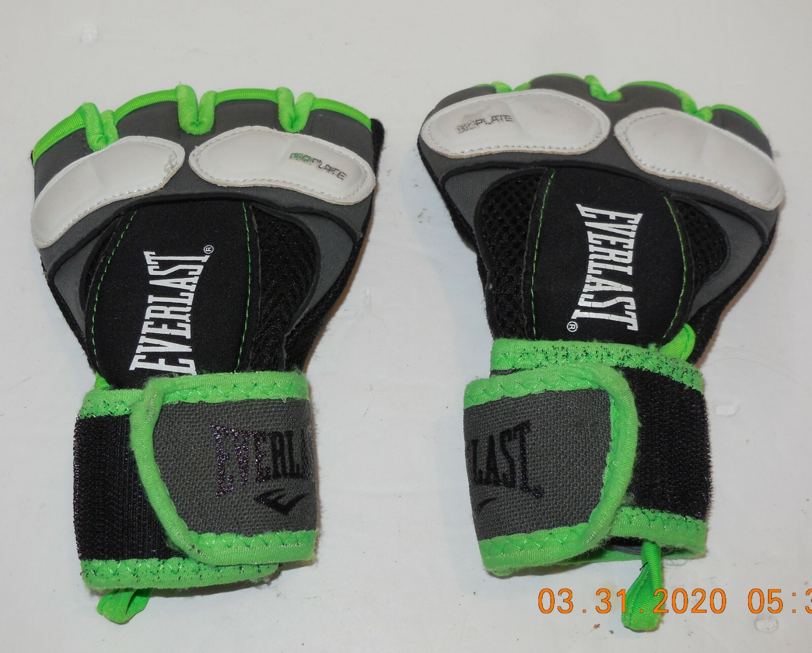 Everlast Training Gloves Size Medium Boxing MMA Green