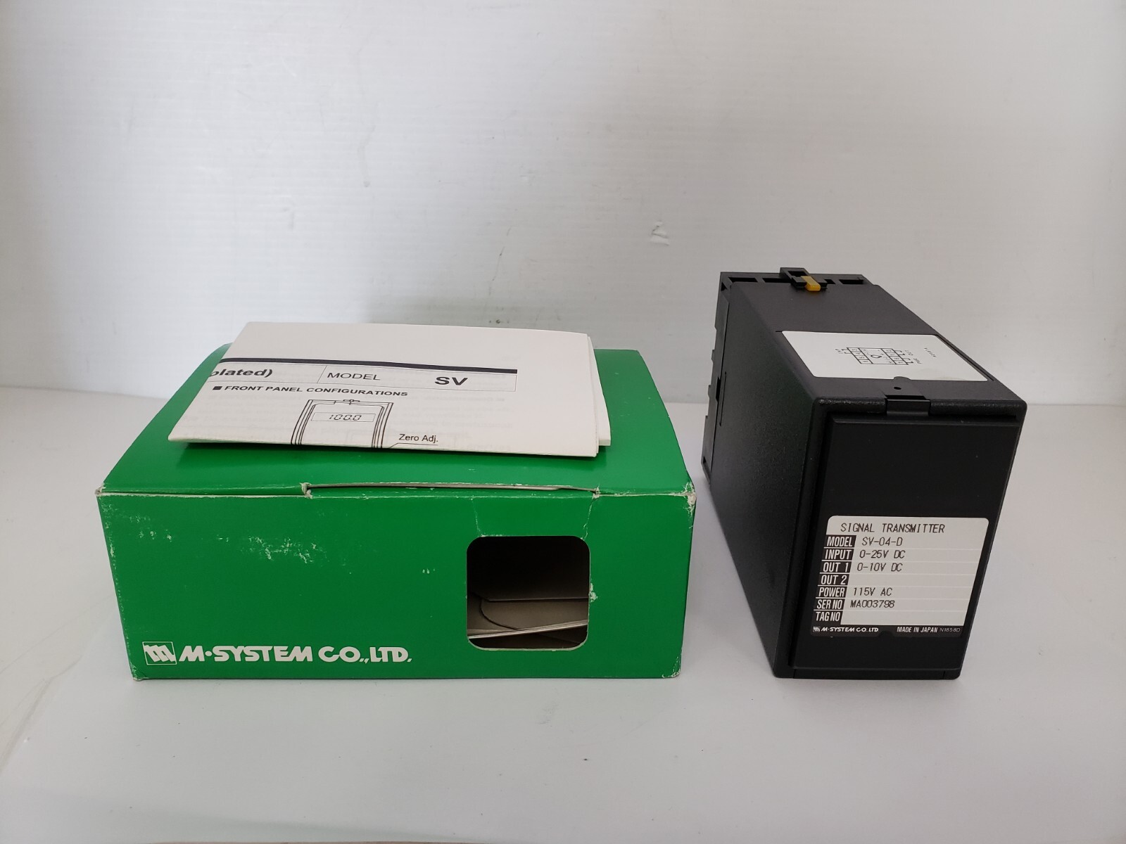 M-SYSTEM SV-04-D SIGNAL TRANSMITTER INPUT 0-25 VDC OUTPUT 0-10 VDC 115V AC NIB