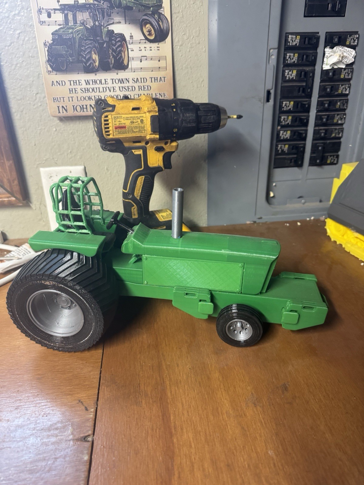 1/16th Pulling tractor - New Generation Green
