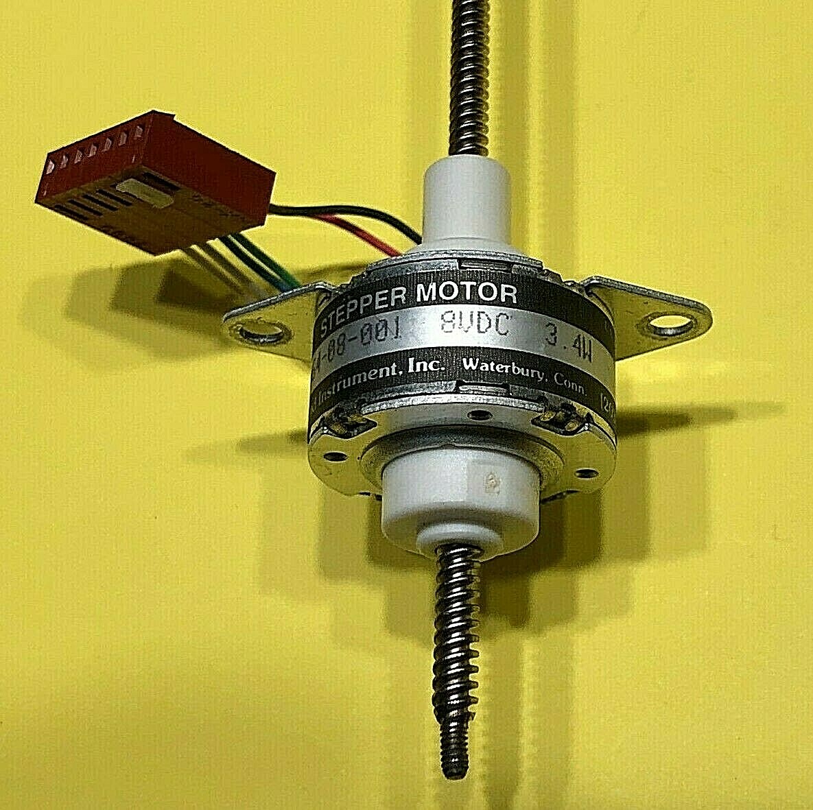 Haydon Switch & Instrument Stepper Motor 26864-08-001 8VDC 3.4W with 7.25" screw