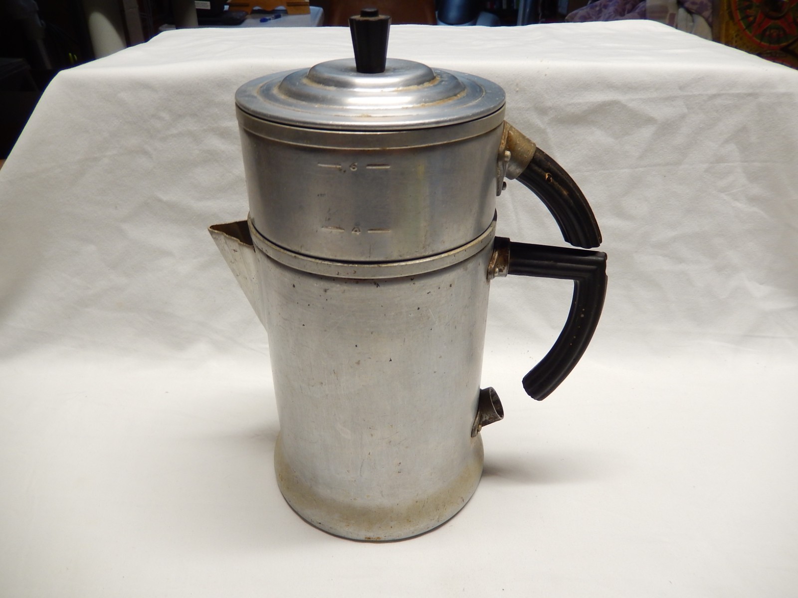 Vintage WEAR-EVER No. 956 Art Deco 2-6 Cup Aluminum Coffee Pot w/Bakelite Handle