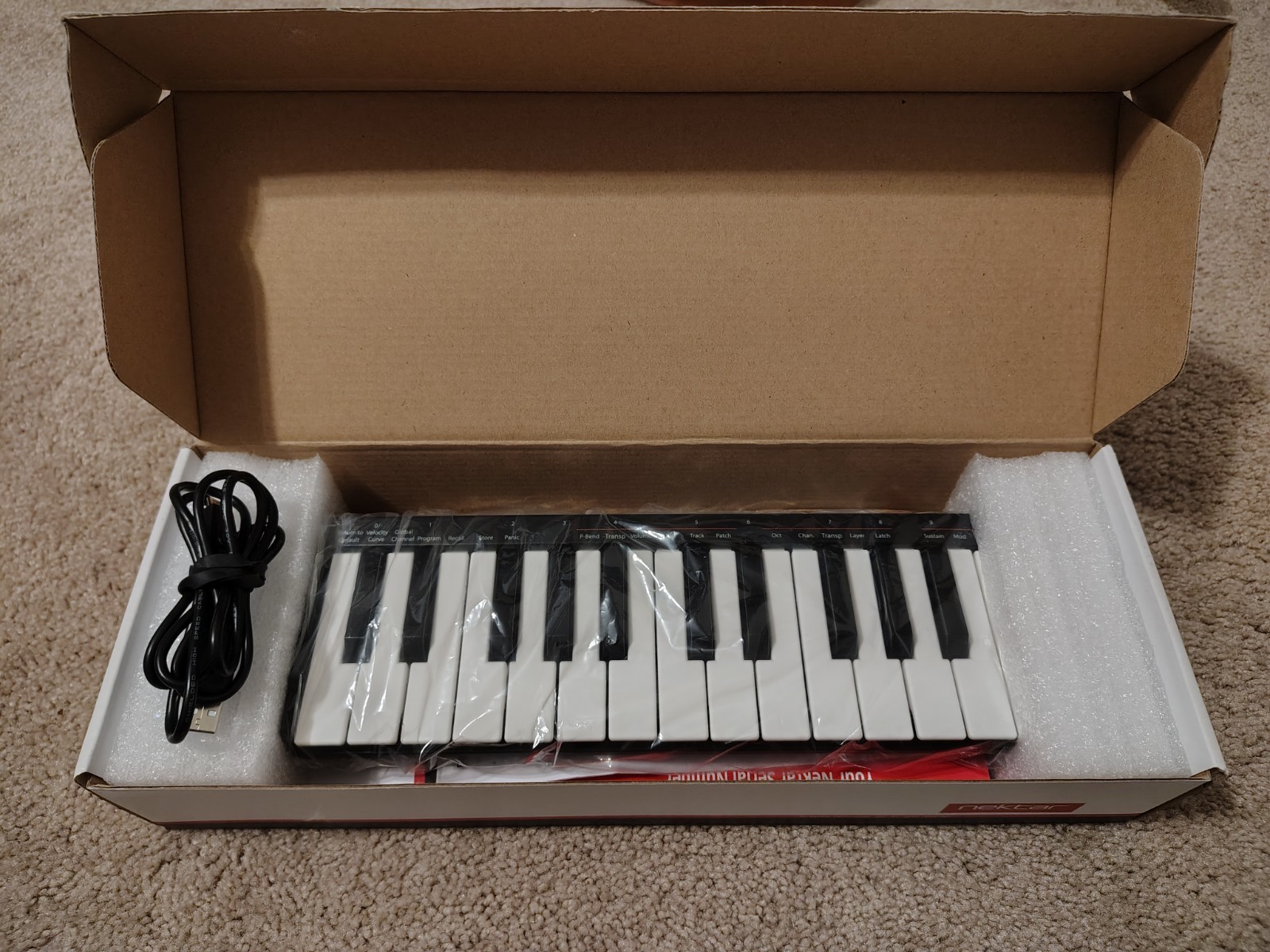 Nektar SE25 MIDI Keyboard Controller USB Wired 25 Mini Keys Portable Black