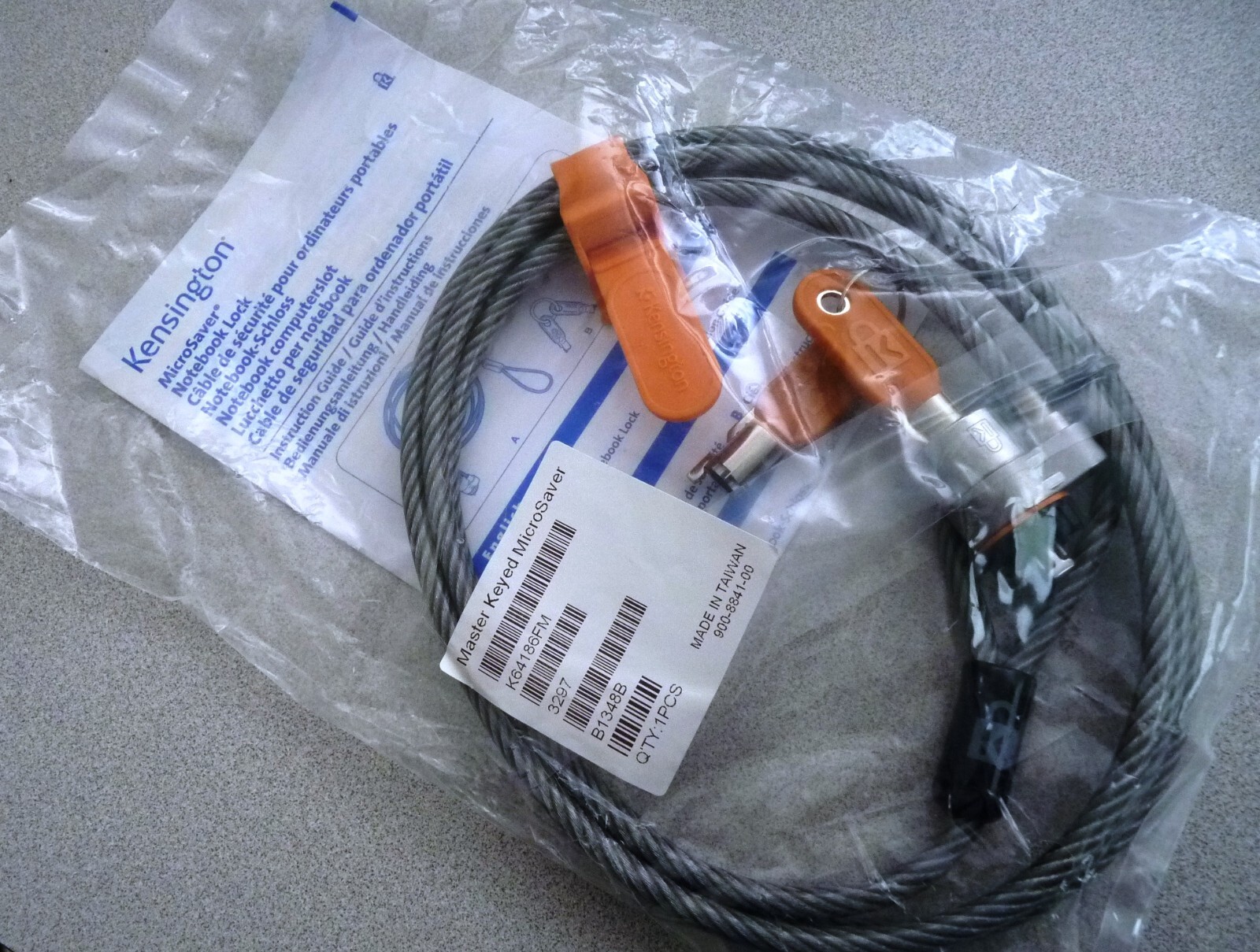 NEW SEALED Kensington K64186FM MicroSaver Notebook Cable Lock w TWO KEYS