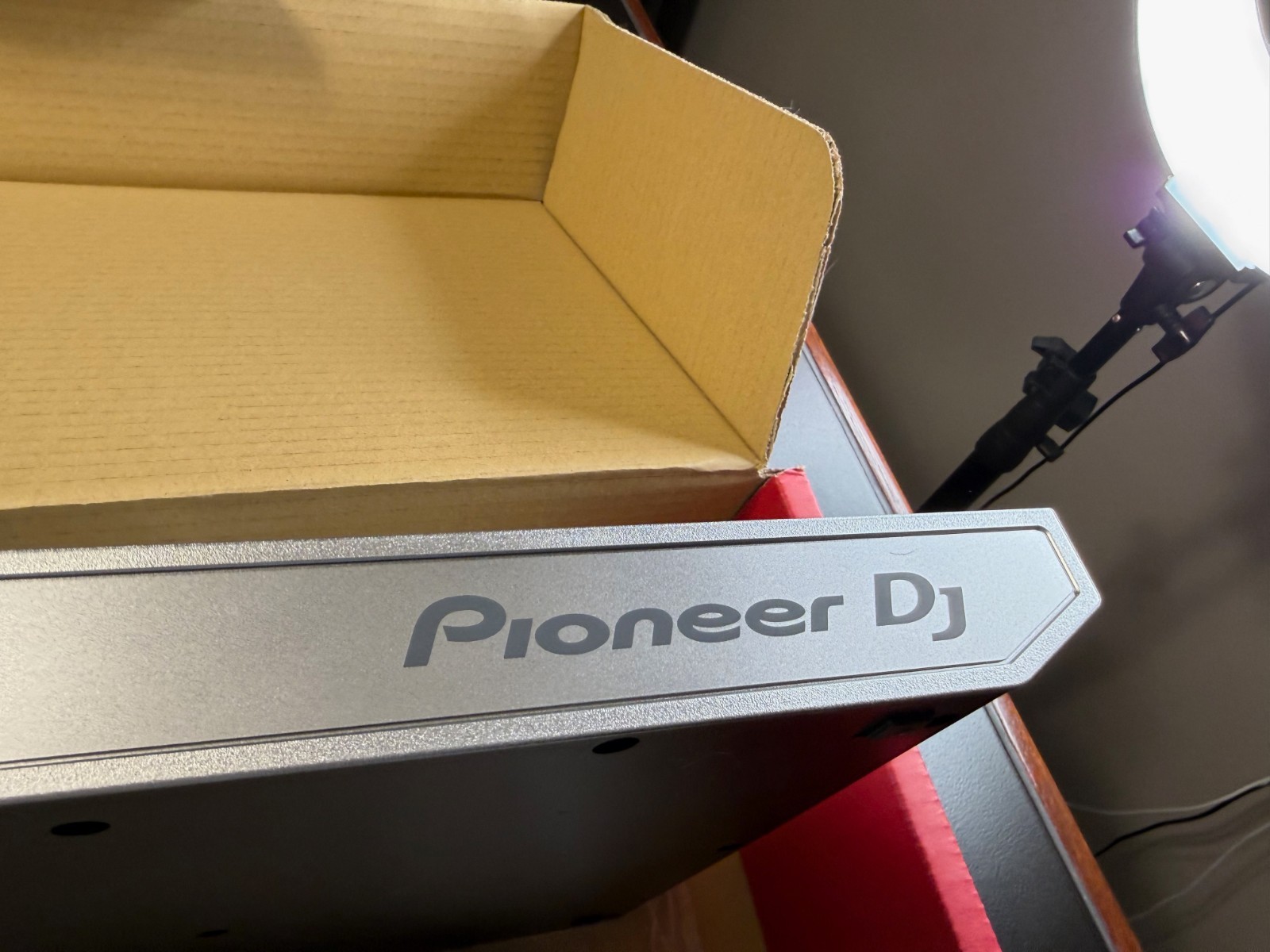 Pioneer DJ DDJ-SB3-S Silver DJ Controller for Serato DJ Lite Open Box