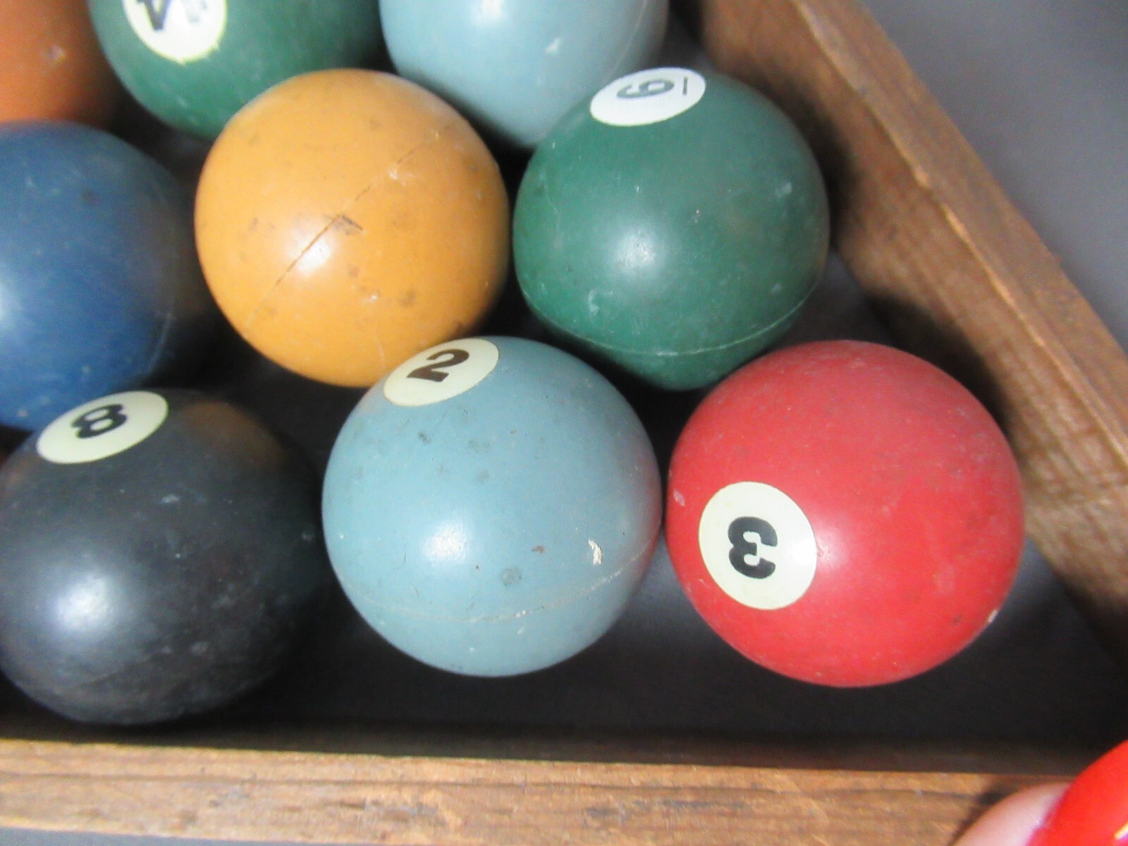 Vintage Billiard Balls 15 Plus Cue Ball & Rack Beveled Wood - 1920-30's - j4 vh