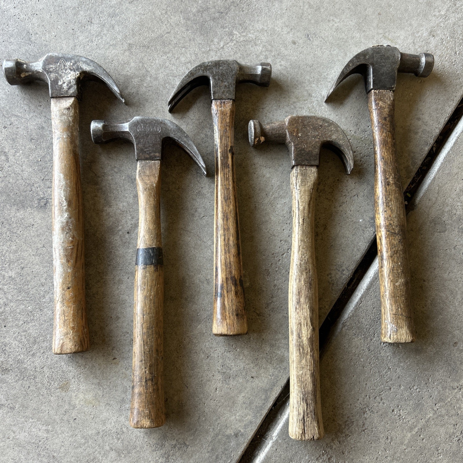 5 Vintage Curved Claw Hammers 16 oz Wood Handles Brasil Plumb Wards Drop Forged