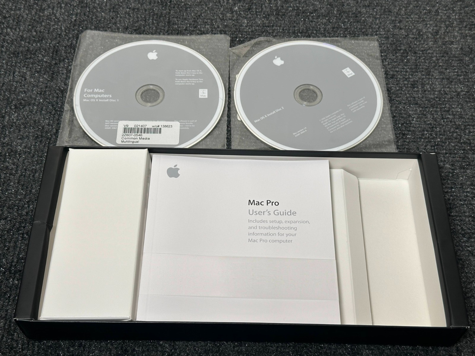 Mac Common Media Multilingual Mac OS X 10.4.8 Install Disc 1 & 2 - 2Z607-0546