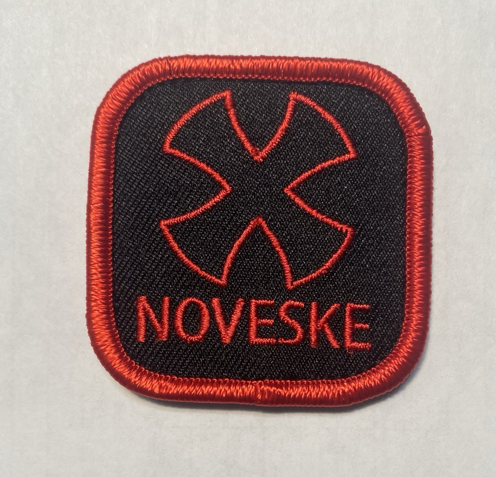 New NOVESKE RIFLE WORKS CHAINSAW​​​ 2X2 "IRON BLACK RED LOGO PATCH" Hook N Loop