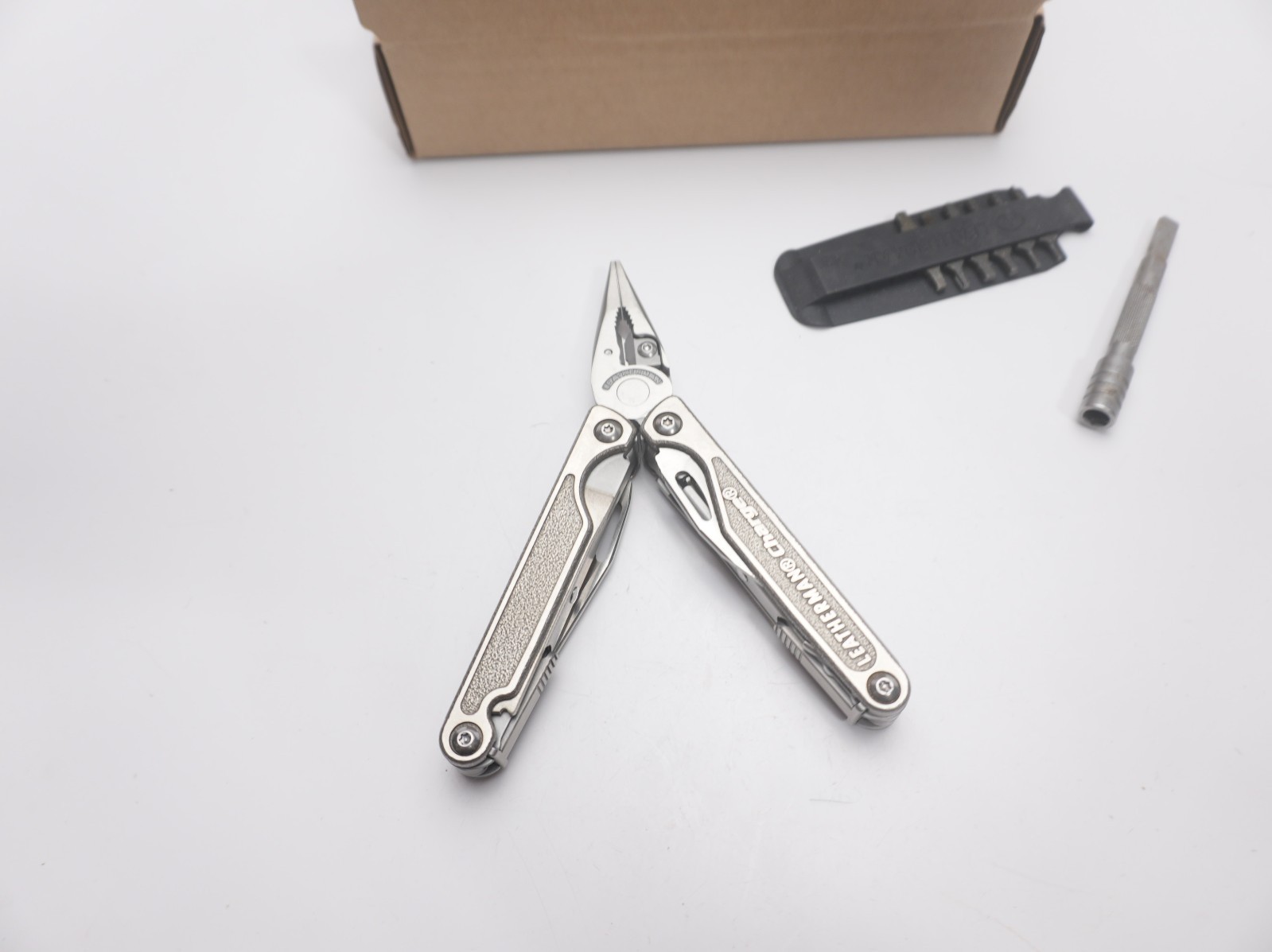 NICE! Leatherman Charge Ti Titanium Multi-Tool w/ Screwdriver Attachment