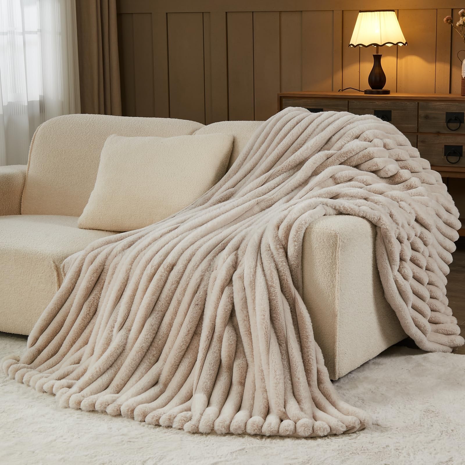 Faux Fur Throw Blanket Linen 3D Ribbed Plush Thick Warm Blanket for Couch Sof...