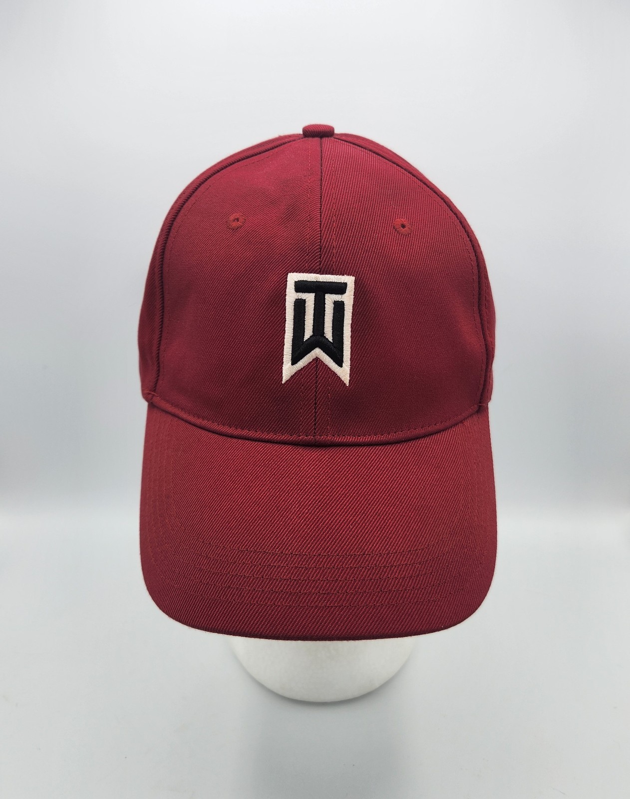 Nike Tiger Woods Golf Hat Maroon Performance Strapback Cap Hat OSFa EUC