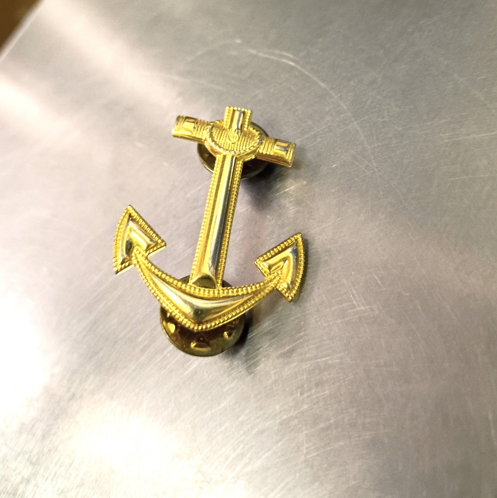 Navy ROTC Midshipman Coat & Collar Device - 1-7/16" Plain Gold Anchor Unfouled