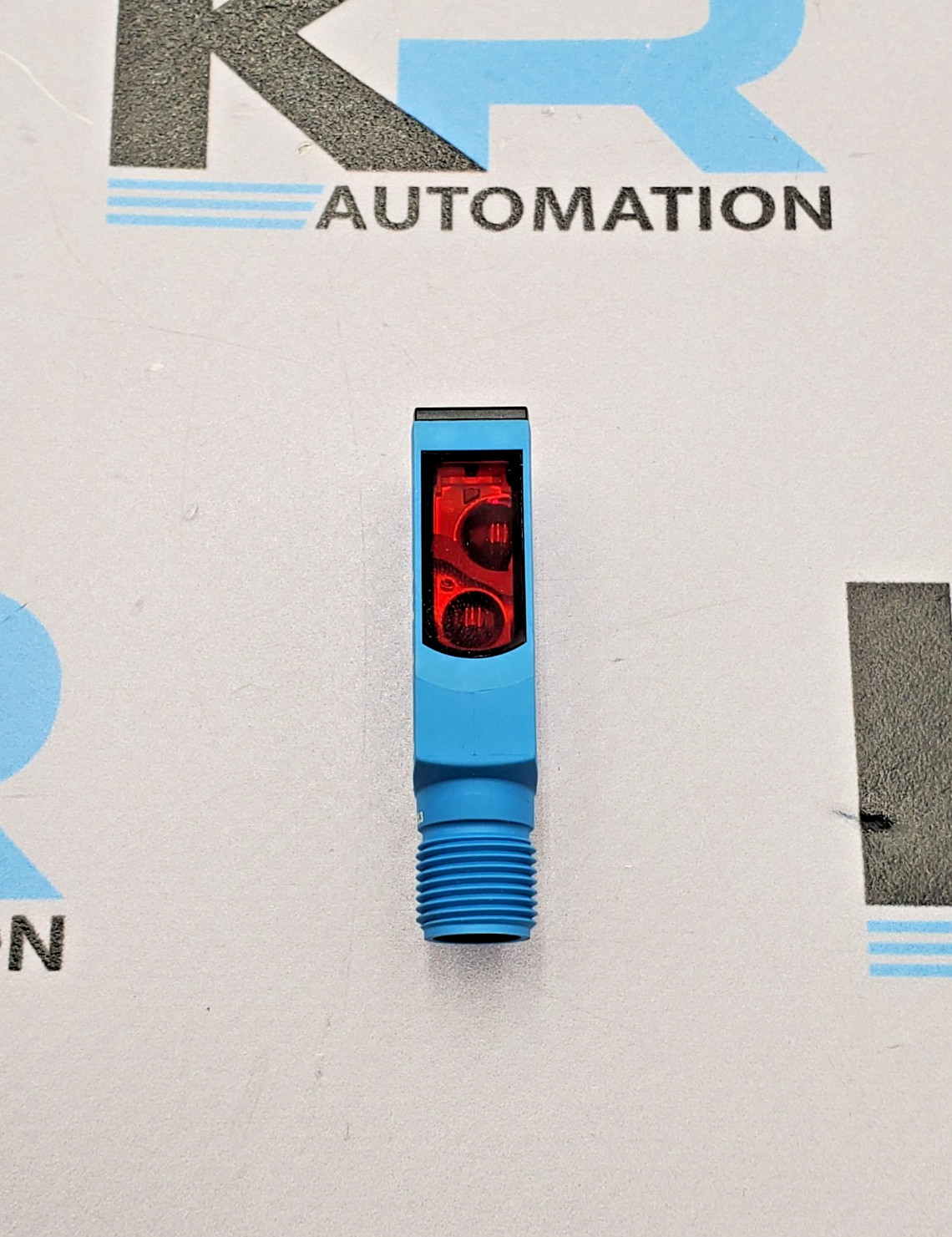 New Sick WTB9-3P2461 Proximity Sensor with Background Suppression