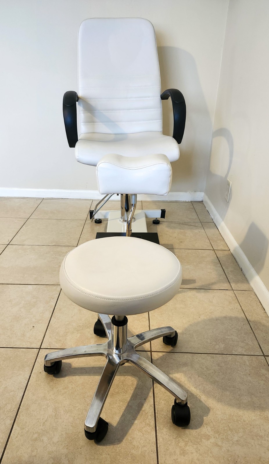 Professional Pedicure Chair – Excellent Condition