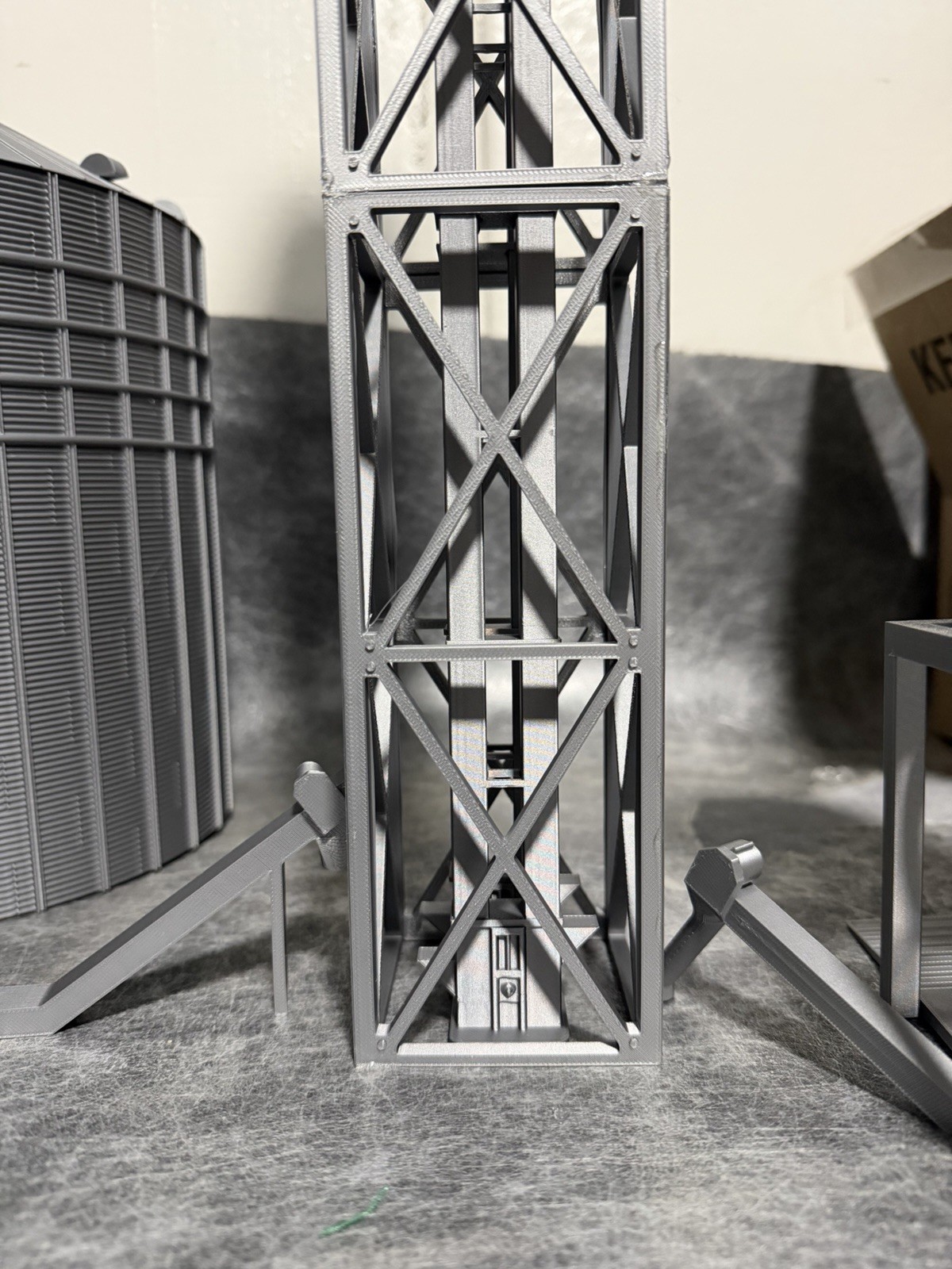 1/64 Dual Grain Elevator Leg W/Cage