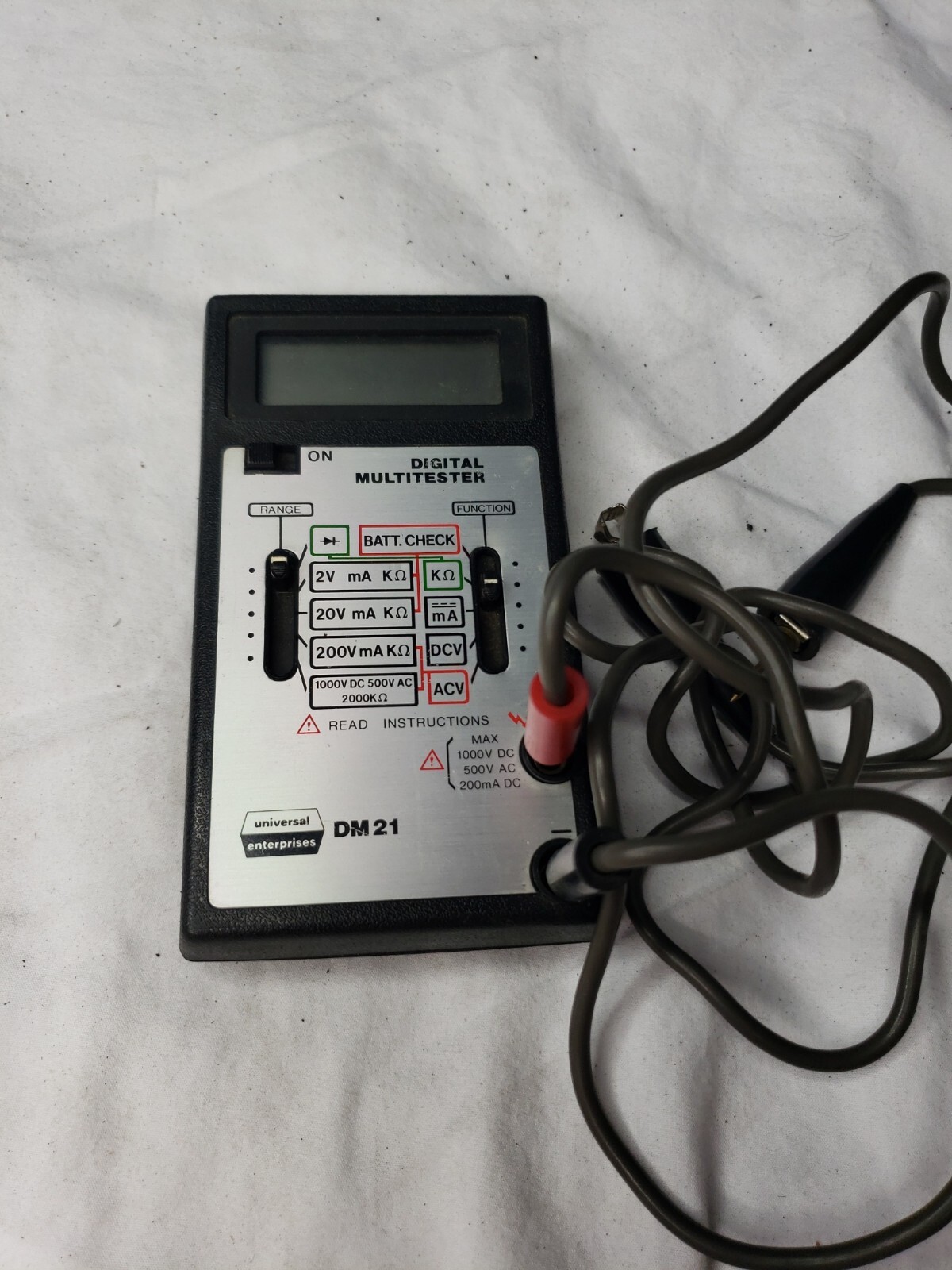 Vintage Universal Enterprise Digital Muli Tester DM21