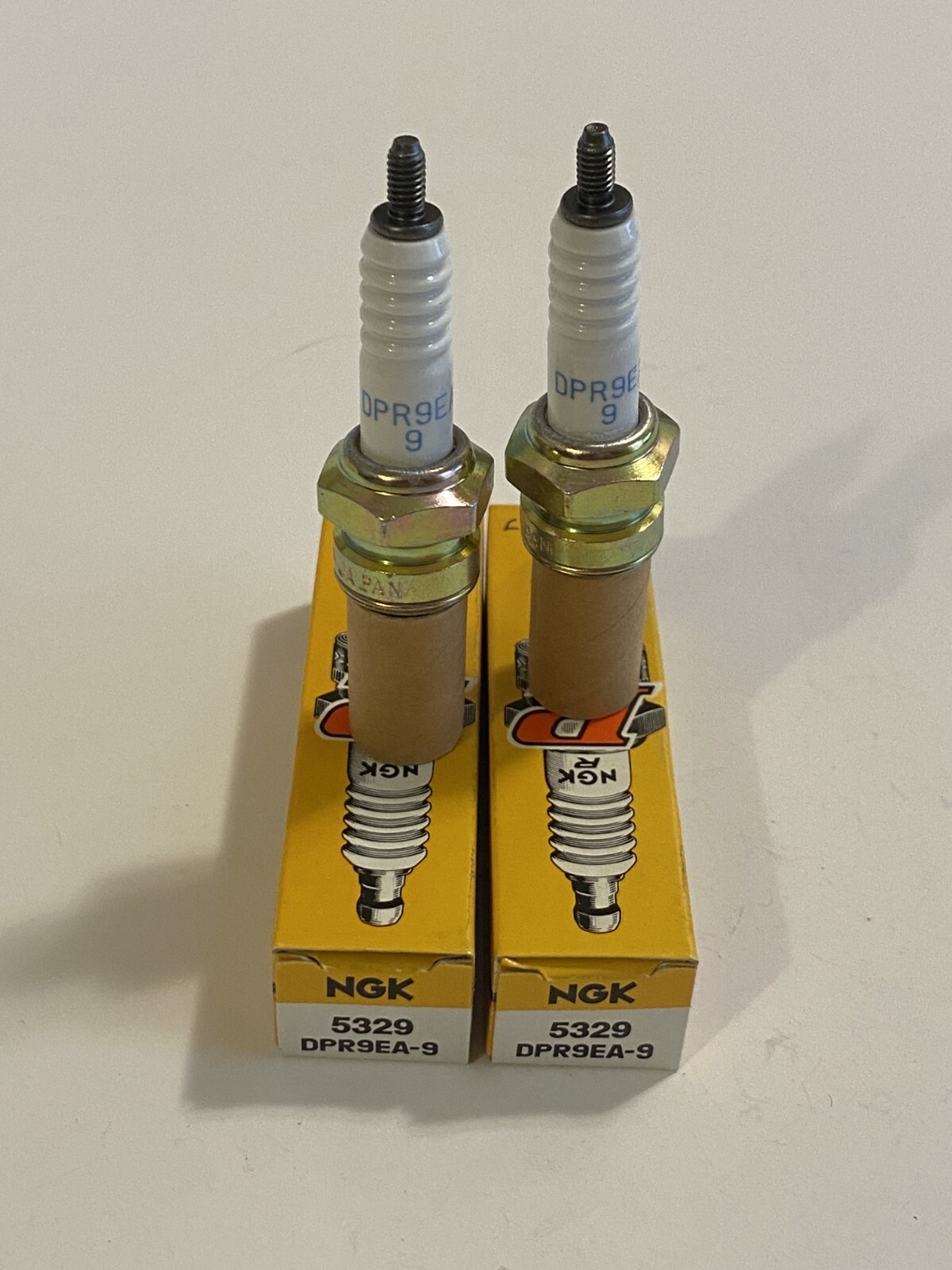 NEW NGK NICKEL SPARK PLUGS 5329 (QTY. 2) DPR9EA-9 FITS HONDA DUCATI KAWASAKI