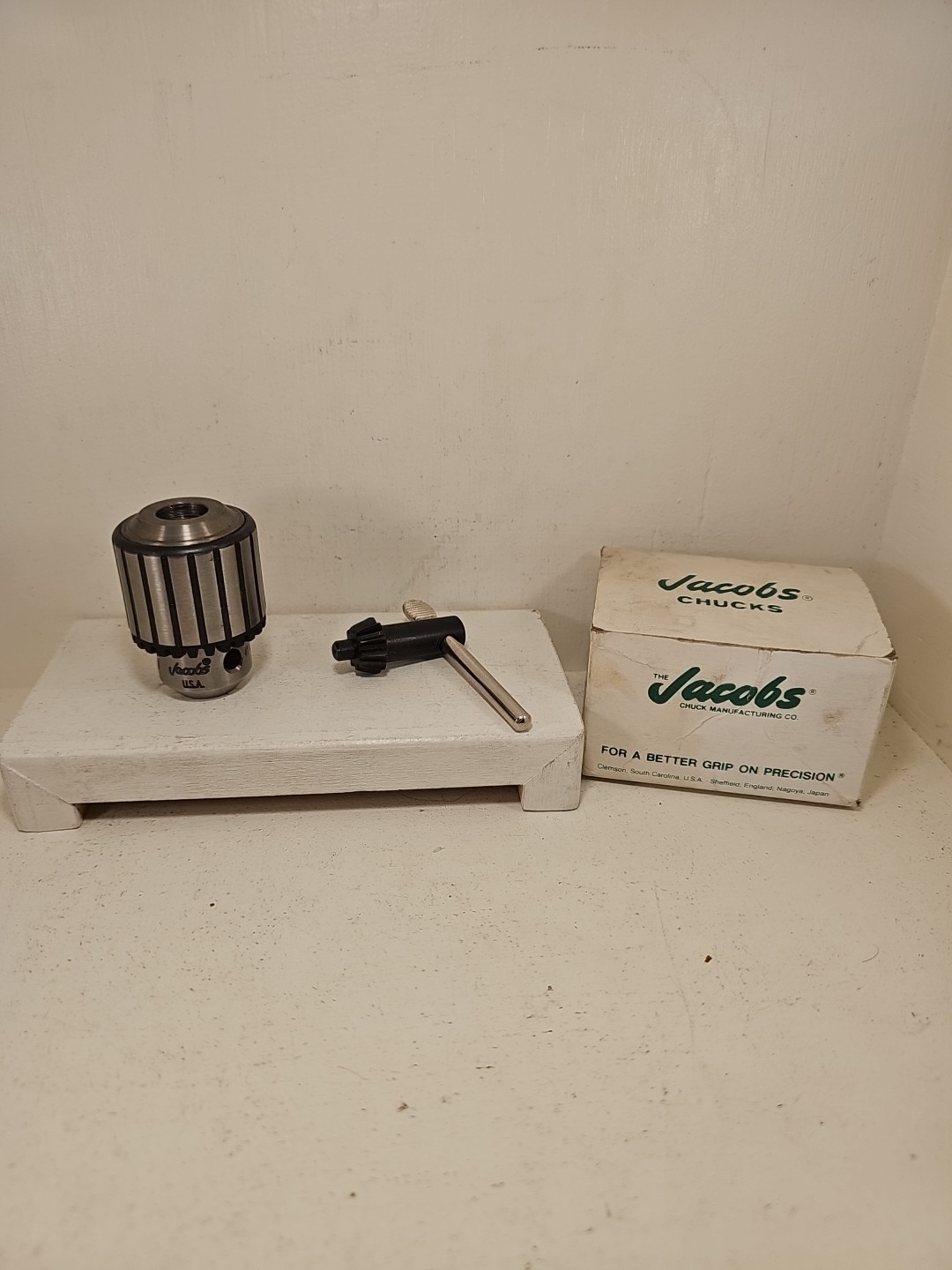New Jacobs USA Drill Chuck 41BA 1/2-20 0-3/8" Cap Plain Bearing With Key