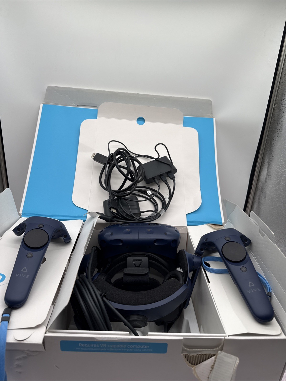 HTC Vive Pro Virtual Reality Headset Bundle 99HANW001-00 - Used