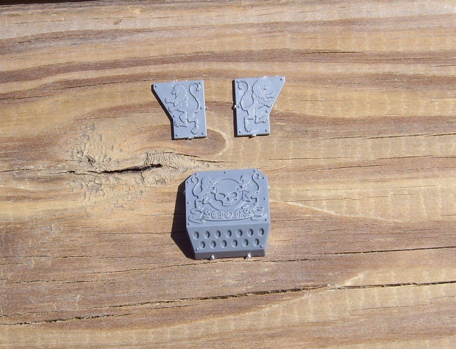 40K Astra Militarum Tempestus Taurox Prime Iconed Armor Plates Bits
