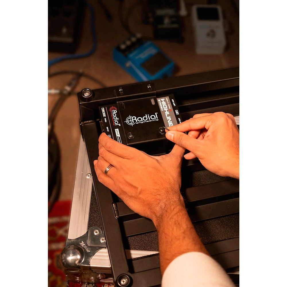 Radial Engineering TrainTrack Plus Pedalboard Mounting Bracket