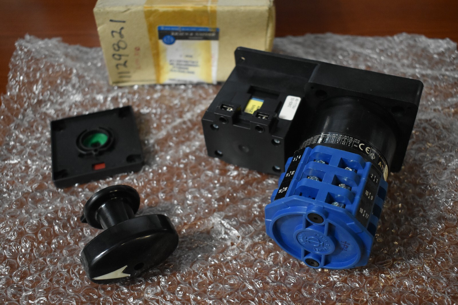 Kraus & Naimer A11 Cam Switch C27420-700 E
