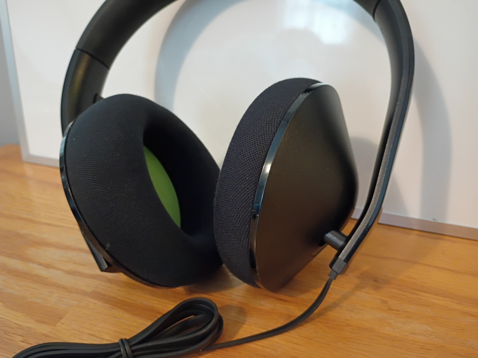 Microsoft Xbox One Wired Stereo Headset (1610) & Adapter (1626)