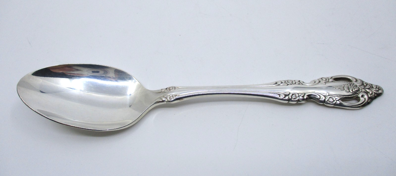 ONEIDA SILVERPLATE BRAHMS TEASPOON - 6"  03P