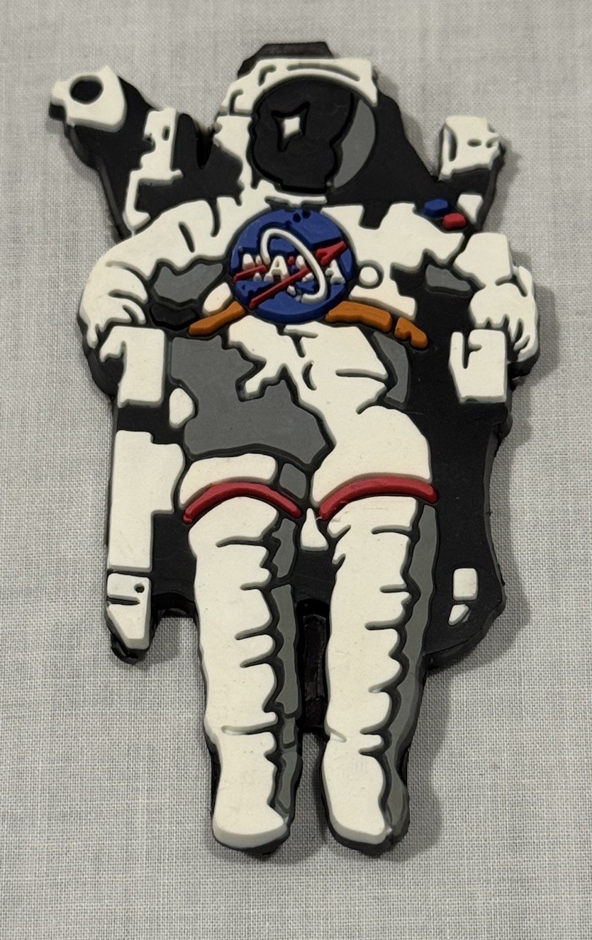 NEW VINTAGE NASA KENNEDY SPACE CENTER RUBBER LASER CUT ASTRONAUT SOUVENIR MAGNET