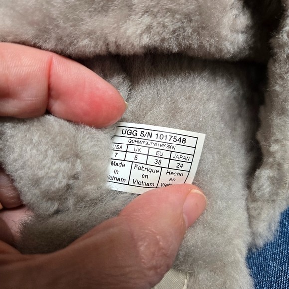 UGG Abela Gray Genuine Shearling Flip Flop
