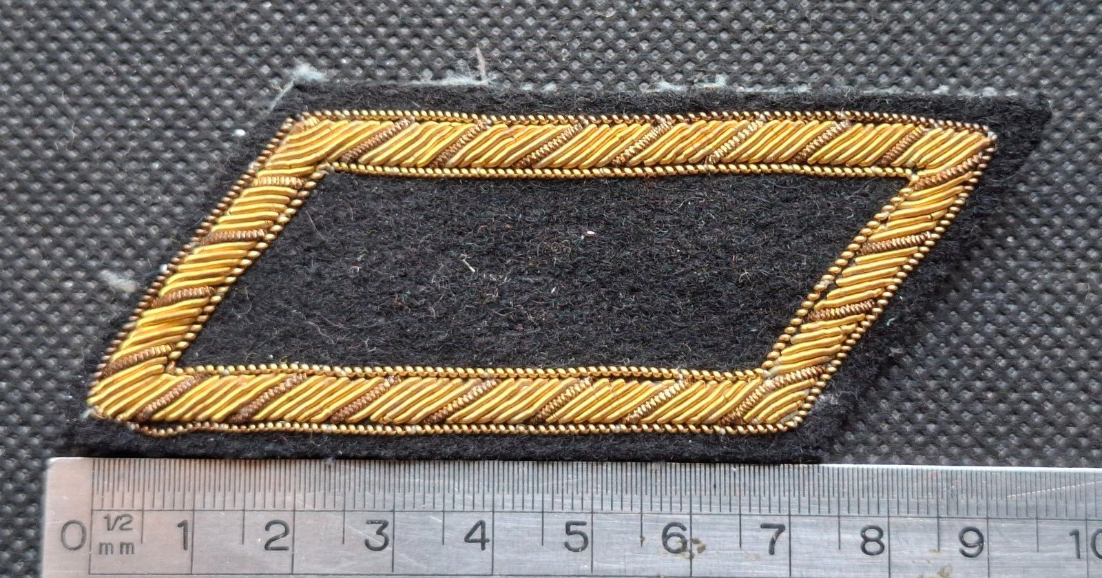 DISTINTIVO DI GRADO FEZ BUSTINA GIL GUF GG.FF MVSN  ORIGINALE WW2