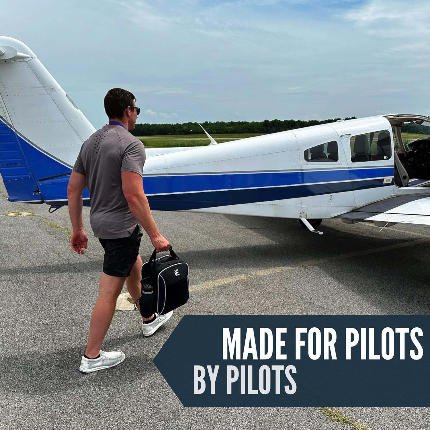 Pilot Flight Bag and VFR Kneeboard & Notepad Bundle - Professional Pilot...