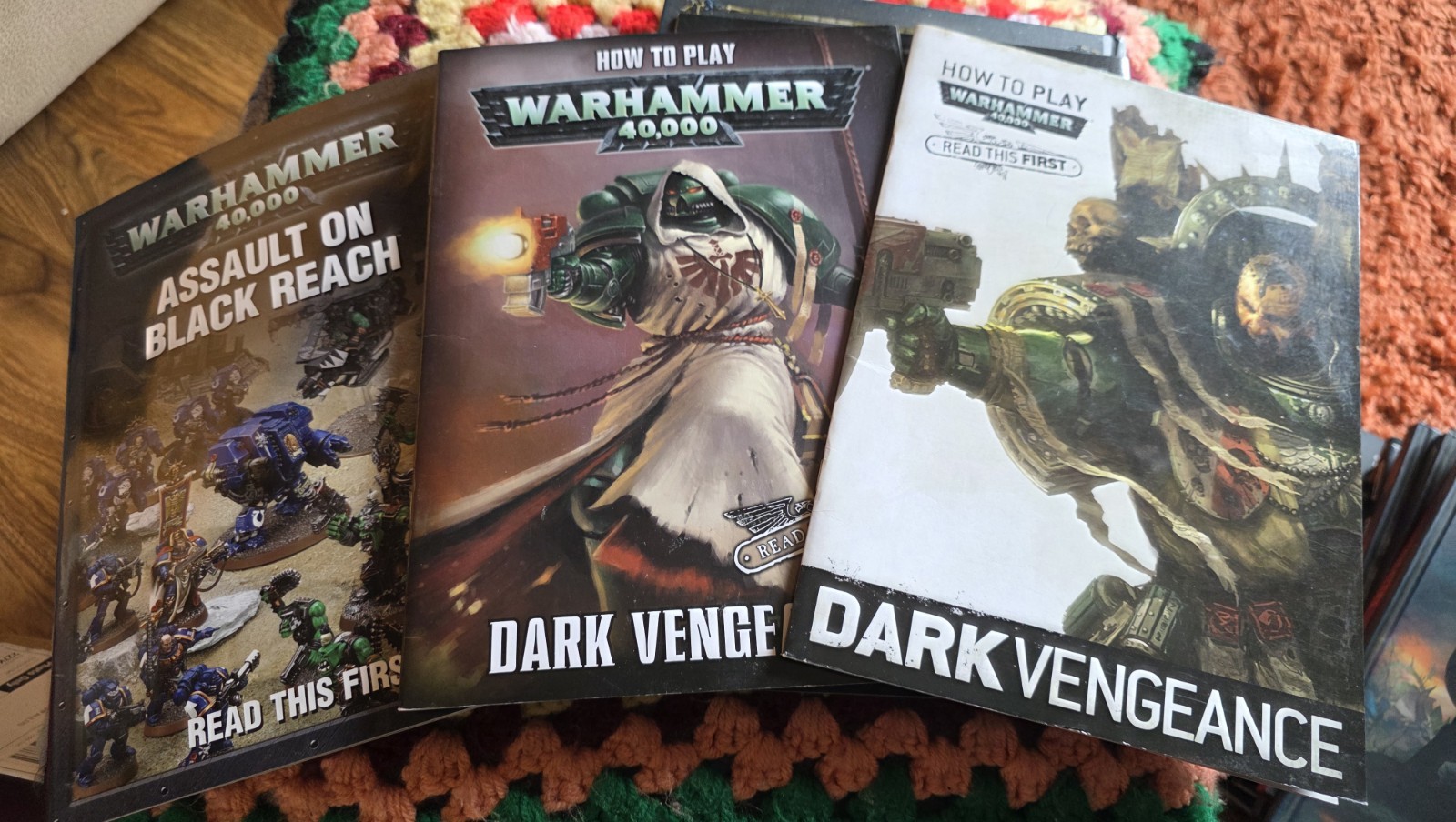 Warhammer 40k Dark Vengence x 2 & Assault on Black Reach softcover booklets x 3