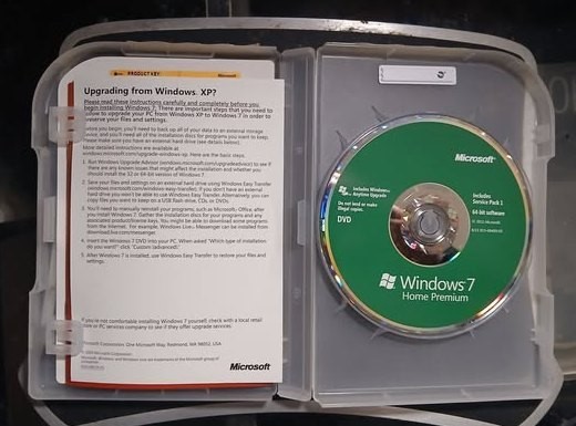 Microsoft Windows 7 Home Premium Full English 32 & 64 Bit DVDs