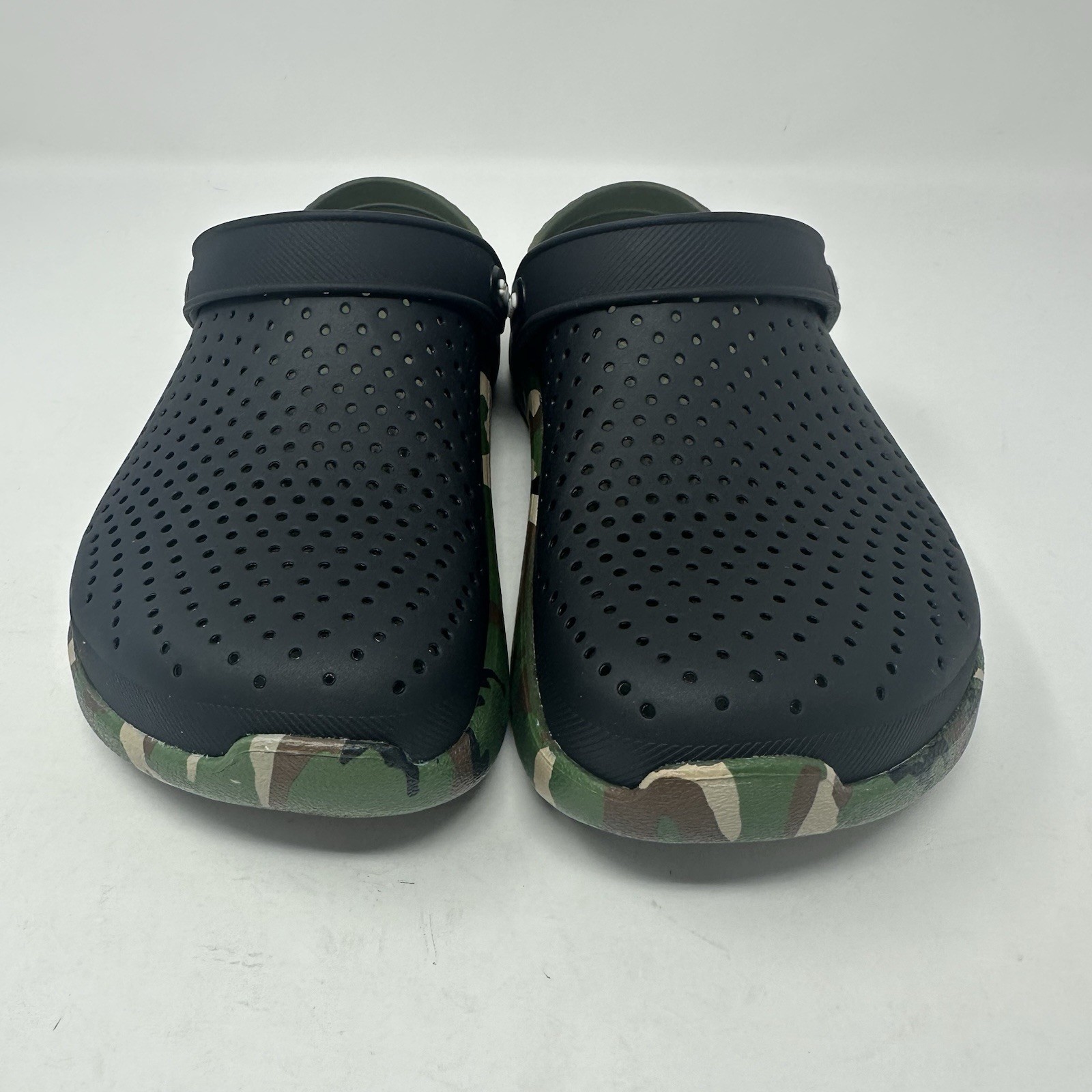 Crocs Literide Men Size 6 Women Size 8 Black/Camo