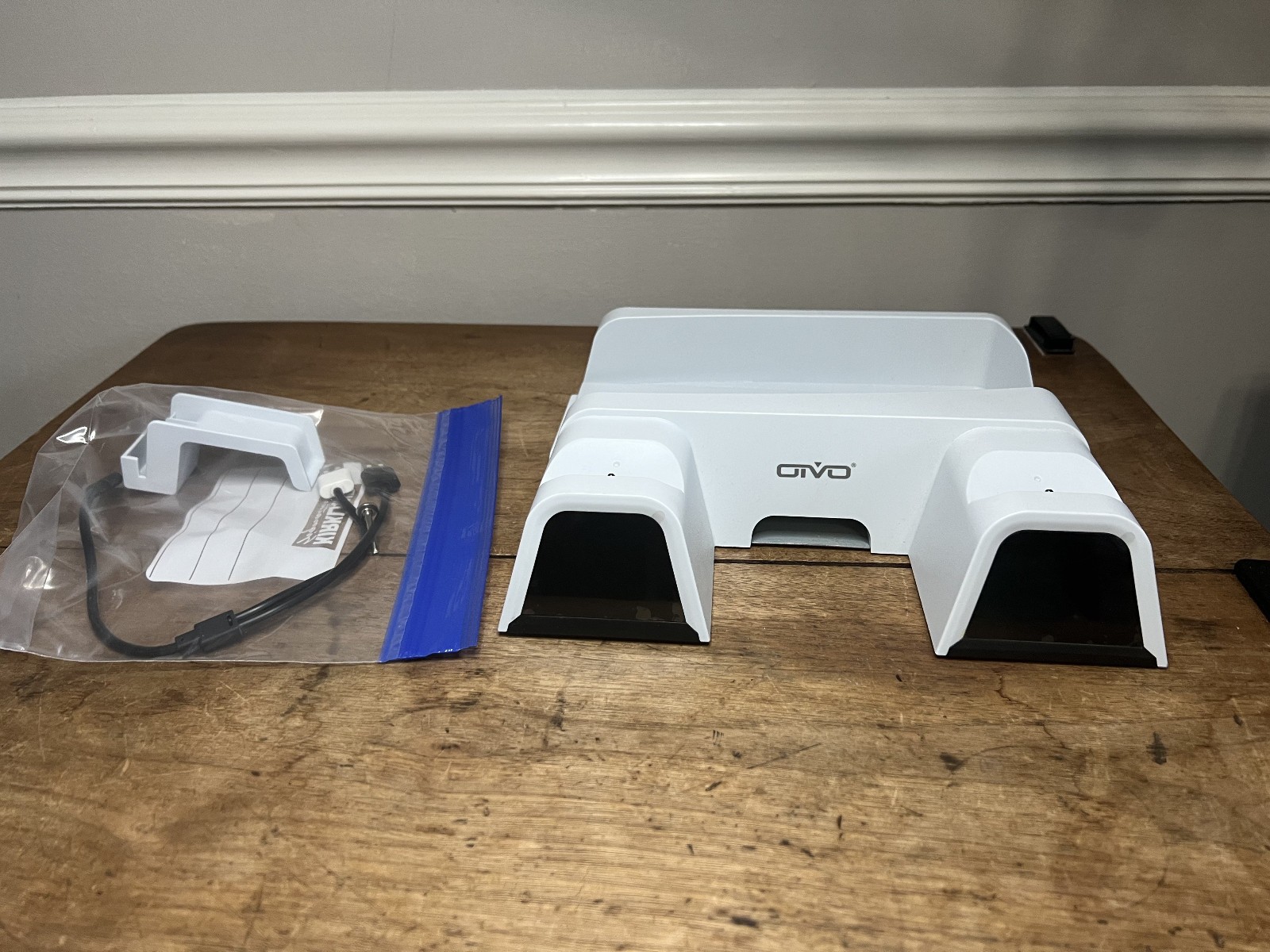 OIVO IV-P5235 Multi-Function Cooling Stand for PS5