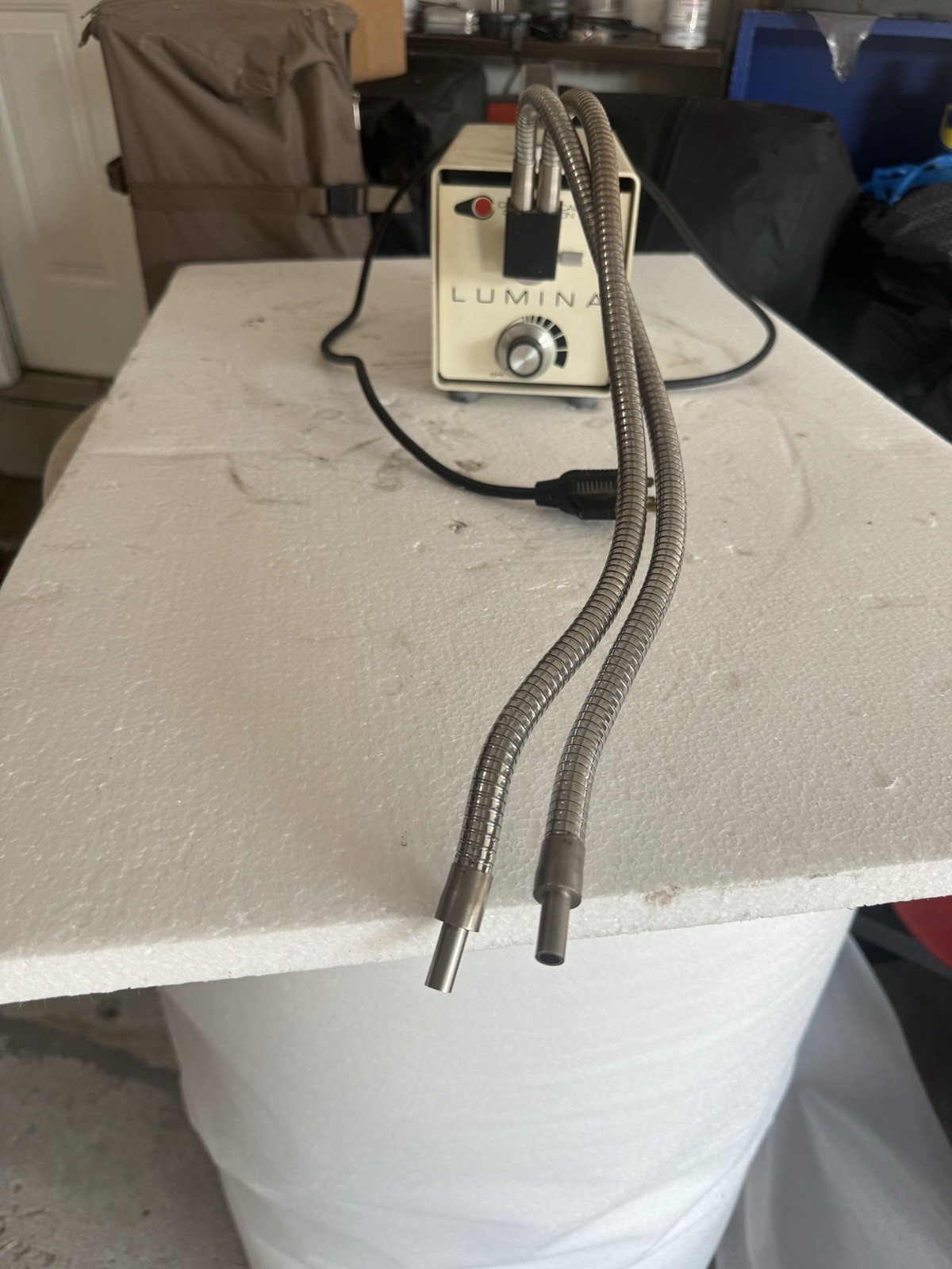 Chiu LUMINA F0-150 Fiber Optic Illuminator & Bifurcated Fibers w Ring Lights